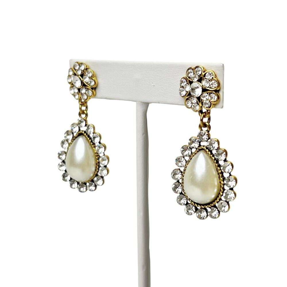 Amrita Singh Teardrop Dangle Earrings Faux Pearl Rhinestone Gold Tone Signed - Picture 5 of 8
